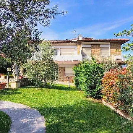 ル スタチュ アパート フィレンツェ